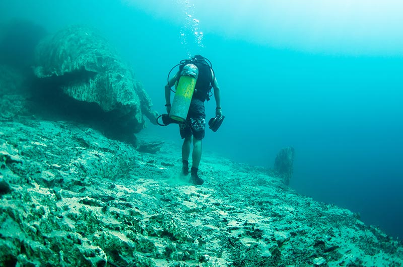 underwater walk